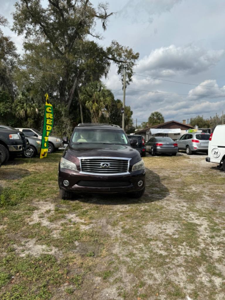 2012 INFINITI QX 56's photo