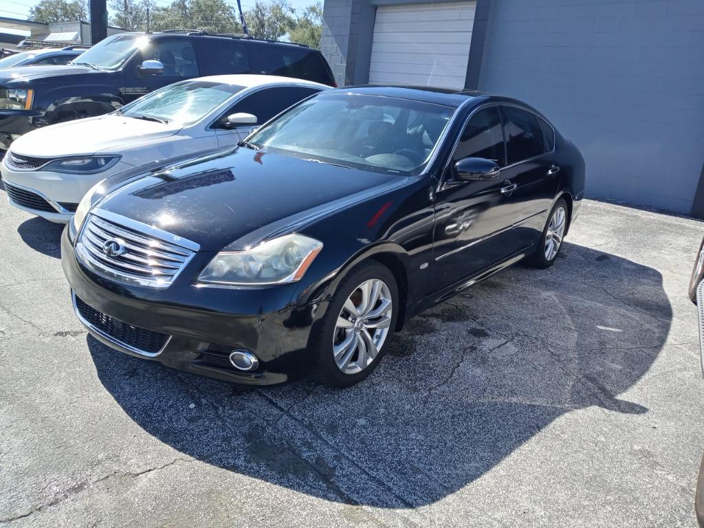 2008 INFINITI M 35's photo