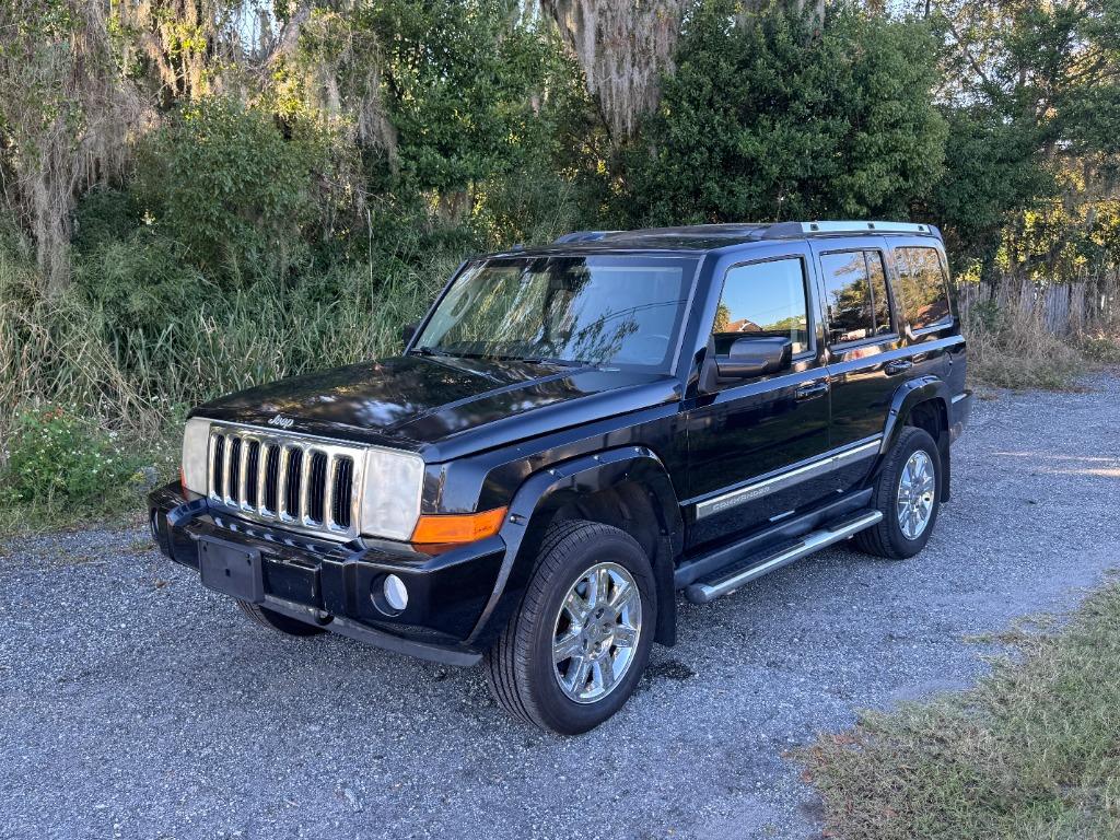 2010 Jeep Commander Limited's photo