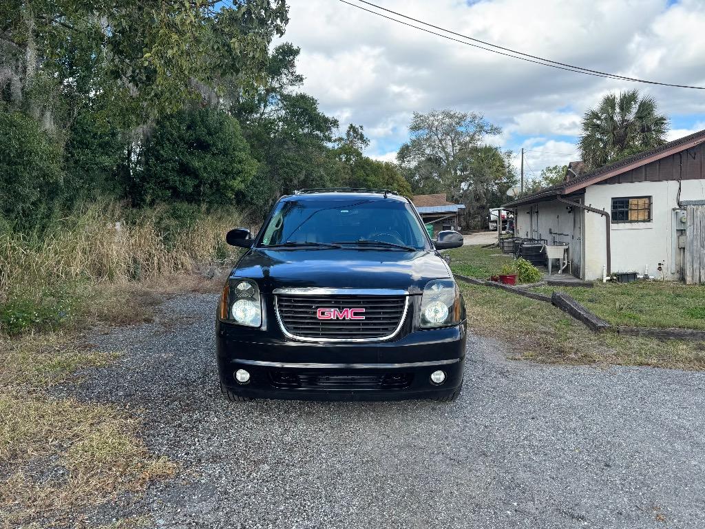 2007 GMC Yukon XL's photo