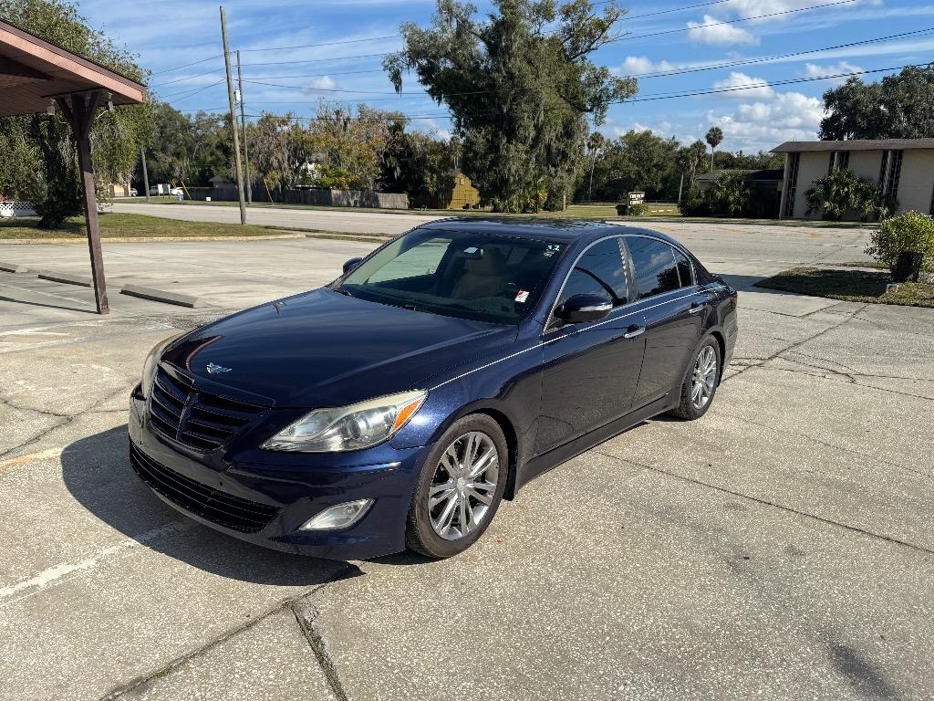 2012 Hyundai Genesis 3.8's photo